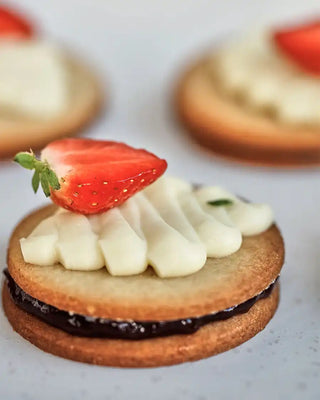 Heerlijke zomerkracht: strawberry shortbread met Nicolas Vahé