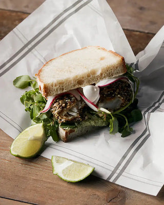 Scandinavische snackwich met kabeljauw & edamame spread: een smaakvolle twist met Nicolas Vahé