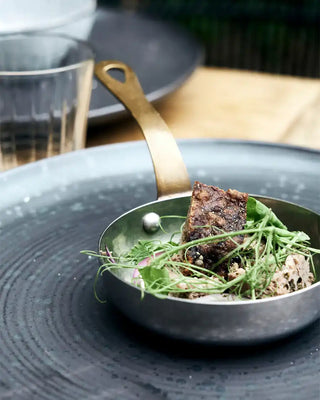 Terrine met Groene Peper van Nicolas Vahé: Een Scandinavisch Statement op Tafel