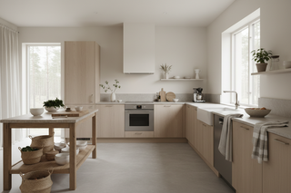 De keukendriehoek is verleden tijd: zo creëer je een rustige, Scandinavische keukenindeling