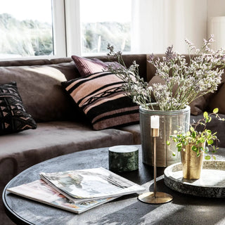 Kauwgom en hardnekkige vlekken verwijderen: stap-voor-stap schoon met James