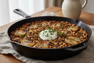 Uien uit de oven met linzen & farro (comfort zonder gedoe)