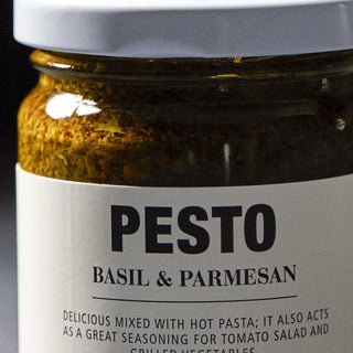 Pesto basilicum en parmezaan - Het Adres