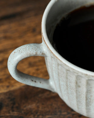 Becher Pleat graubraun 7cm