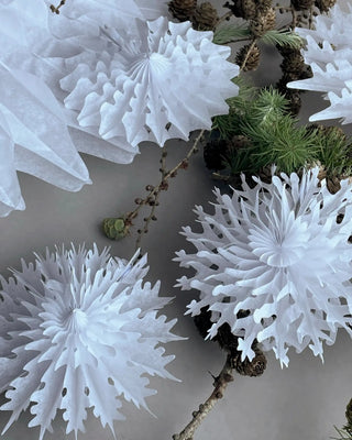 Papieren waaiers Fold Wit 15cm - 12 stuks