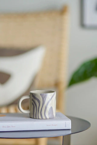 Mok aardewerk grijs Ninka