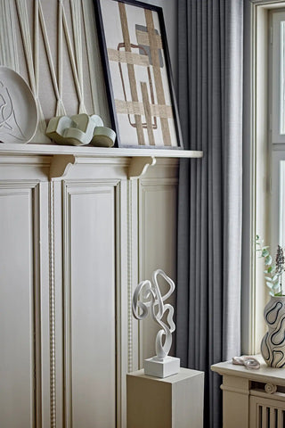 Sculpture resin white Arista Deco