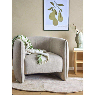 Bacio fauteuil beige 87cm van Bloomingville, toegepast in een sfeervolle interieursetting