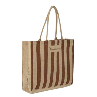 Bergamo shopper tas bruin jute van Bloomingville, van dichtbij met materiaal en stiksels zichtbaar