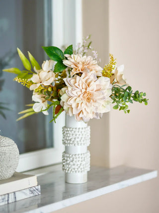 Boeket kunstbloemen nature Glow van Bloomingville, aan de achterzijde met afwerking zichtbaar