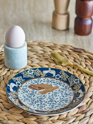Bord aardewerk blauw Hezha 16cm van Bloomingville, toegepast in een sfeervolle interieursetting