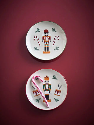 Bord aardewerk jolly 16cm - set van 2 van Bloomingville, toegepast in een sfeervolle interieursetting