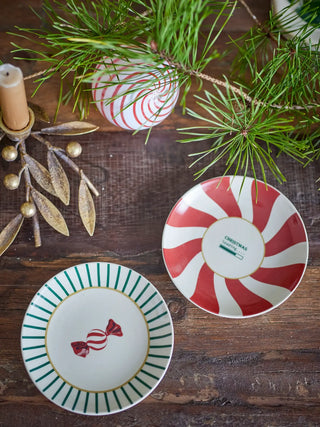 Bord aardewerk nature Yule - set van 2 van Bloomingville, toegepast in een sfeervolle interieursetting