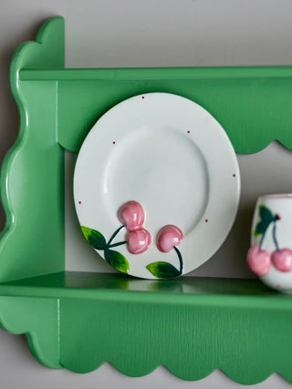 Bord aardewerk roze Berrie 20cm van Bloomingville, toegepast in een sfeervolle interieursetting