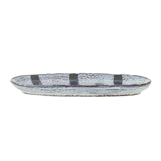 Bord aardewerk zwart Ever 24cm van Bloomingville, aan de achterzijde met afwerking zichtbaar