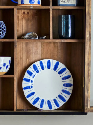 Borden blauw Linora 22cm - set van 3 van Bloomingville, in een gestileerde detailopstelling