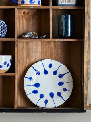 Borden blauw Linora 22cm - set van 3 van Bloomingville, in een gestileerde productopstelling