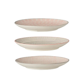 Borden roze Cécile 20cm - set van 3 van Bloomingville, schuin bekeken met vorm en afwerking zichtbaar