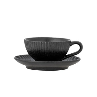Cappuccino kop met schotel zwart Neri van Bloomingville, van bovenaf met vorm en indeling zichtbaar
