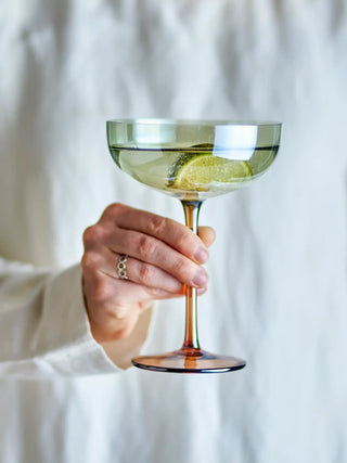Cocktailglas glas brons Aston - 4 stuks van Bloomingville, in een gestileerde detailopstelling