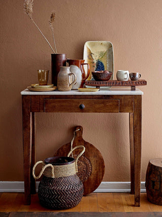 Consoletafel mangohout bruin Hauge 79cm van Bloomingville, toegepast in een sfeervolle interieursetting