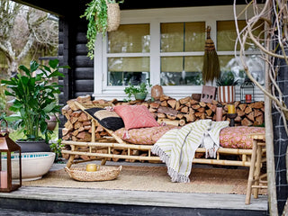 Daybed bamboe nature Sole van Bloomingville, aan de achterzijde met constructie zichtbaar