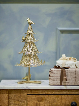 Decoratieboom metaal goud Kiruna 35cm van Bloomingville, toegepast in een sfeervolle interieursetting