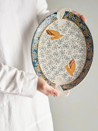 Dienblad aardewerk blauw Hezha 34cm van Bloomingville, toegepast in een sfeervolle interieursetting