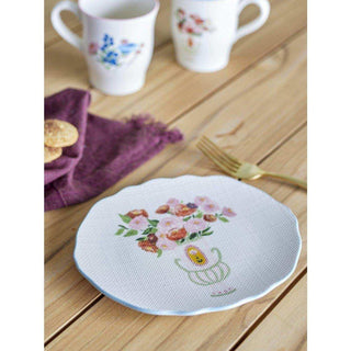 Dorothy bord blauw 20cm van Bloomingville, toegepast in een sfeervolle interieursetting
