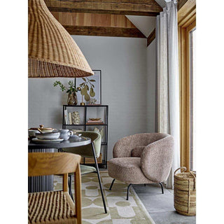 Draagbare lamp Niko goud 35cm van Bloomingville, van dichtbij met materiaal en afwerking zichtbaar