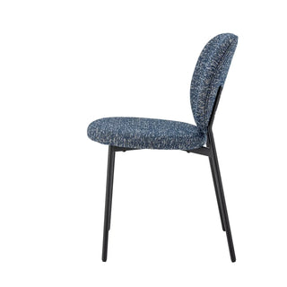 Eetkamerstoel blauw Percey van Bloomingville, van opzij met verhoudingen en constructie zichtbaar