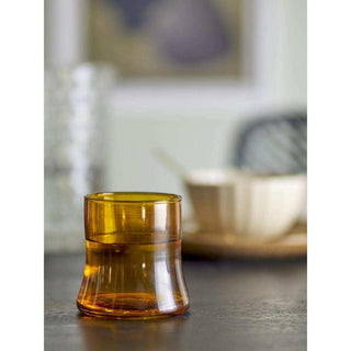 Florentine glas bruin 300ml van Bloomingville, toegepast in een sfeervolle interieursetting