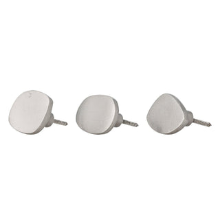 Haakjes aluminium zilver Ferri - set van 3 van Bloomingville, schuin bekeken met vorm en afwerking zichtbaar