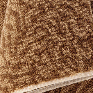 Handdoek katoen bruin Kaysa 50x100cm van Bloomingville, in een gestileerde detailopstelling