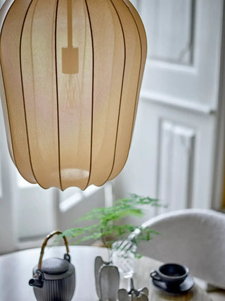 Hanglamp naturel Naluna 42cm van Bloomingville, toegepast in een sfeervolle interieursetting