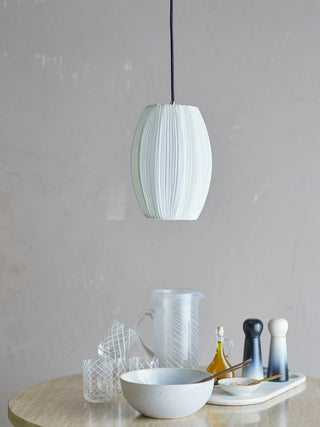 Hanglamp polyester wit Pica van Bloomingville, toegepast in een sfeervolle interieursetting