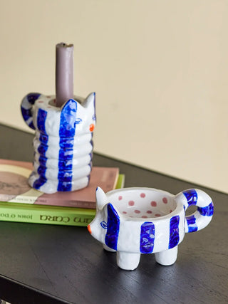 Kandelaar aardewerk blauw Caty - set van 2 van Bloomingville, toegepast in een sfeervolle interieursetting