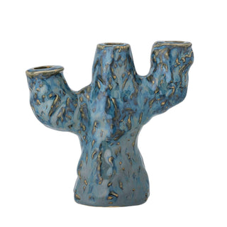 Kandelaar aardewerk blauw Tahoka 19cm van Bloomingville, schuin bekeken met vorm en afwerking zichtbaar
