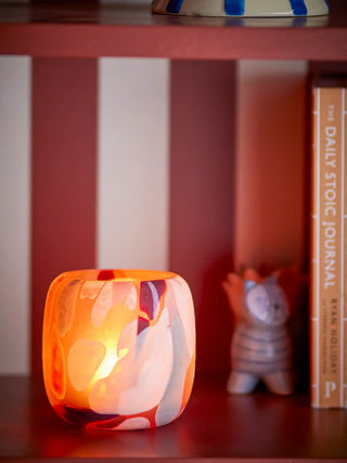 Kandelaar gerecycled glas roze Karan 9cm van Bloomingville, toegepast in een sfeervolle interieursetting
