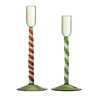 Kandelaars glas groen Swirlie - set van 2 van Bloomingville, duidelijk als hoofdfoto afgebeeld