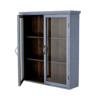 Kast vurenhout blauw Hazem 81cm van Bloomingville, toegepast in een stijlvolle woonkamer