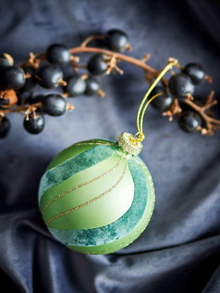 Kerstbal glas groen Sunita 8cm - 2 stuks van Bloomingville, toegepast in een sfeervolle interieursetting
