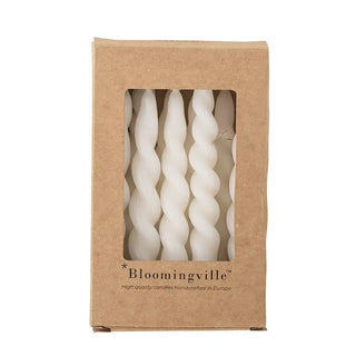 Kerstboomkaarsjes 11cm wit - 12 stuks van Bloomingville, schuin bekeken met vorm en afwerking zichtbaar
