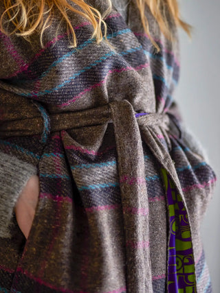 Kimono geüpcycled grijs Rieti van Bloomingville, aan de achterzijde met afwerking zichtbaar