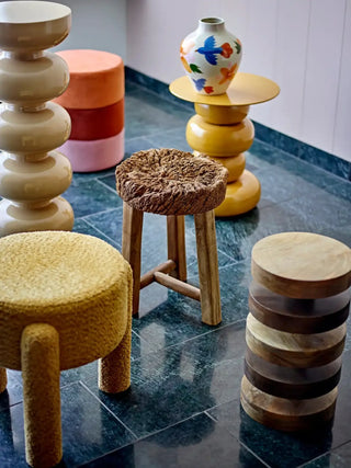Kruk gerecycled hout naturel Delray 33cm van Bloomingville, van opzij met verhoudingen en constructie zichtbaar