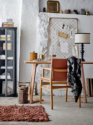 Lounge chair leer bruin Ollie van Bloomingville, aan de achterzijde met afwerking zichtbaar