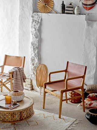 Lounge chair leer bruin Ollie van Bloomingville, in een gestileerde productopstelling