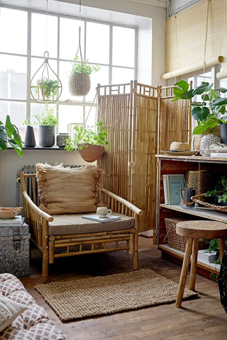 Lounge stoel bamboe nature Sole van Bloomingville, van dichtbij met materiaal en afwerking zichtbaar
