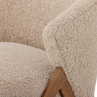 Loungestoel rubberwood beige camino van Bloomingville, schuin van voren met vorm en afwerking zichtbaar