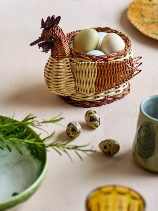 Mand fern bruin Marsha 18cm van Bloomingville, toegepast in een sfeervolle interieursetting
